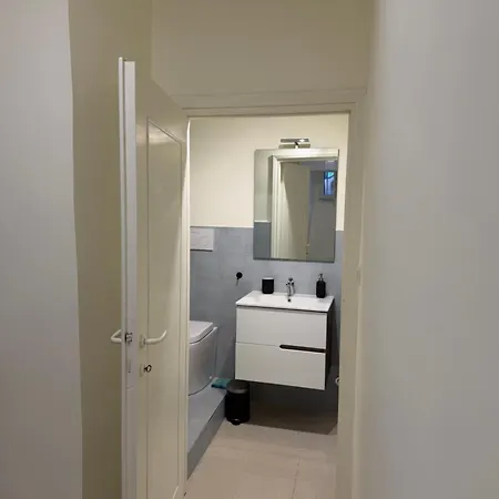 Qflat Monti 2 Steps From Coliseum Appartement *
